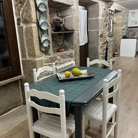 Casa De Rosende بيت للعطل *